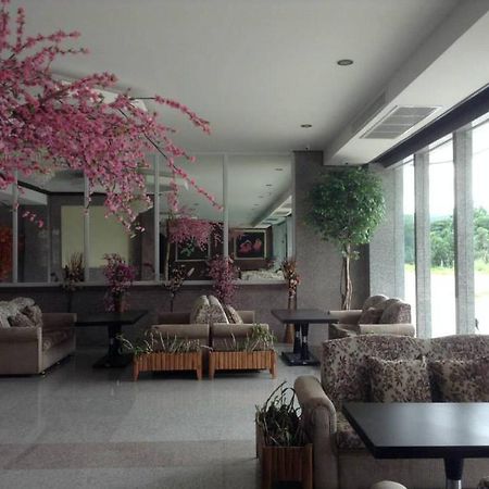 Hotel Kan Канчанабури Экстерьер фото