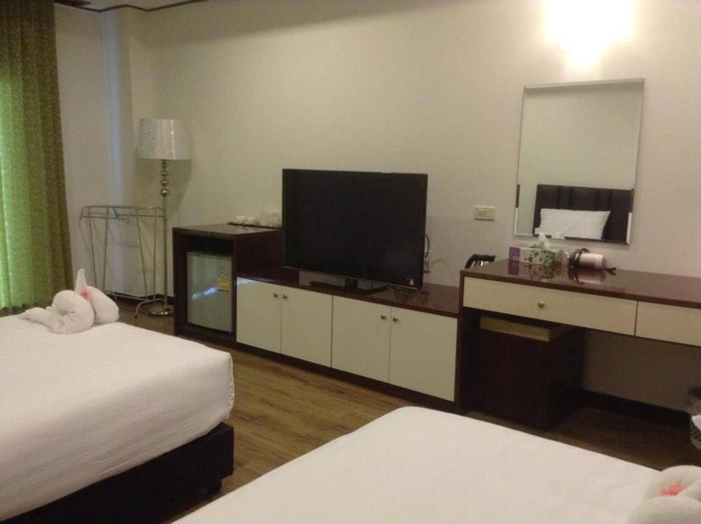 Hotel Kan Канчанабури Номер фото