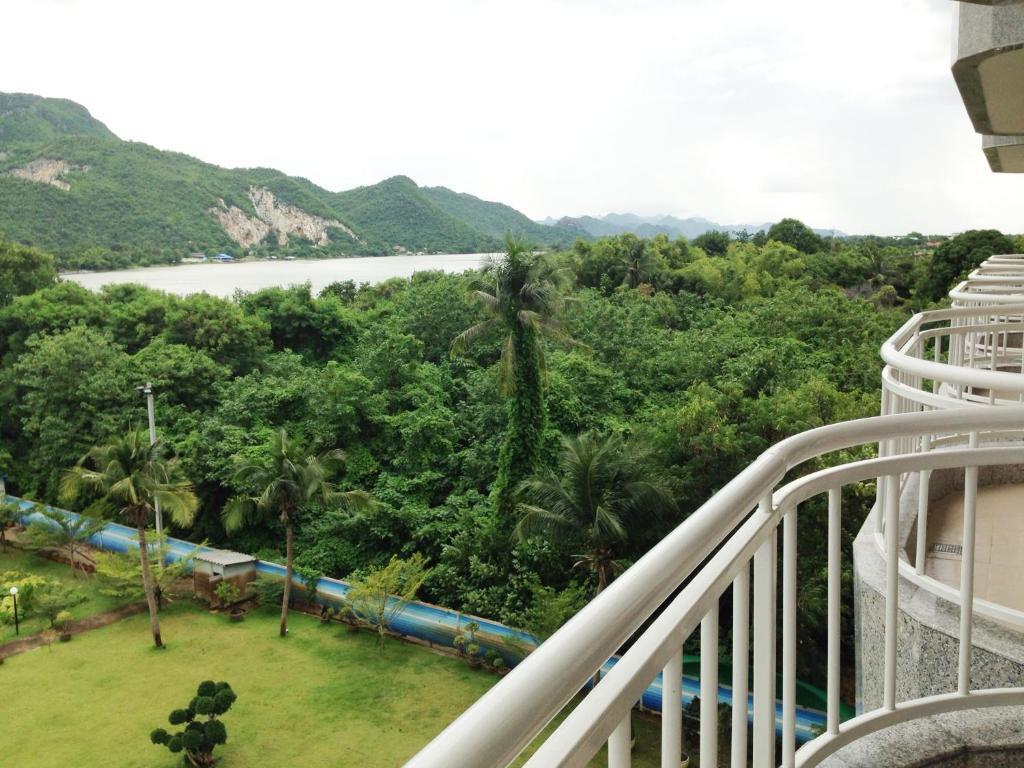 Hotel Kan Канчанабури Номер фото